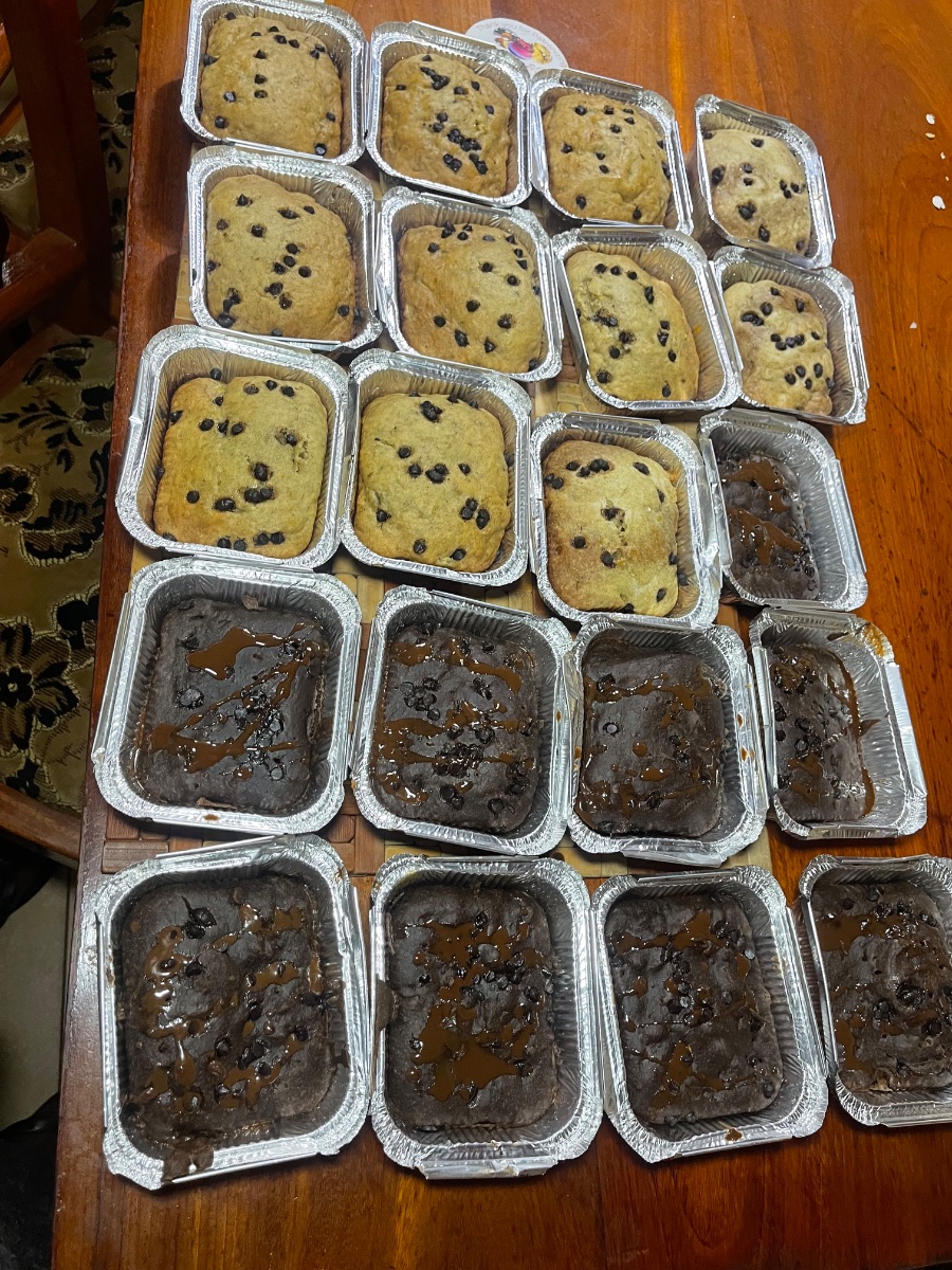 Banana bread, chocolate bread, meat pie, cakes photo 1
